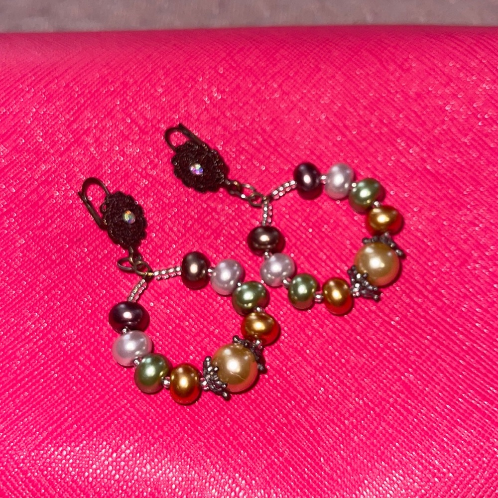 Women earrings 🎈